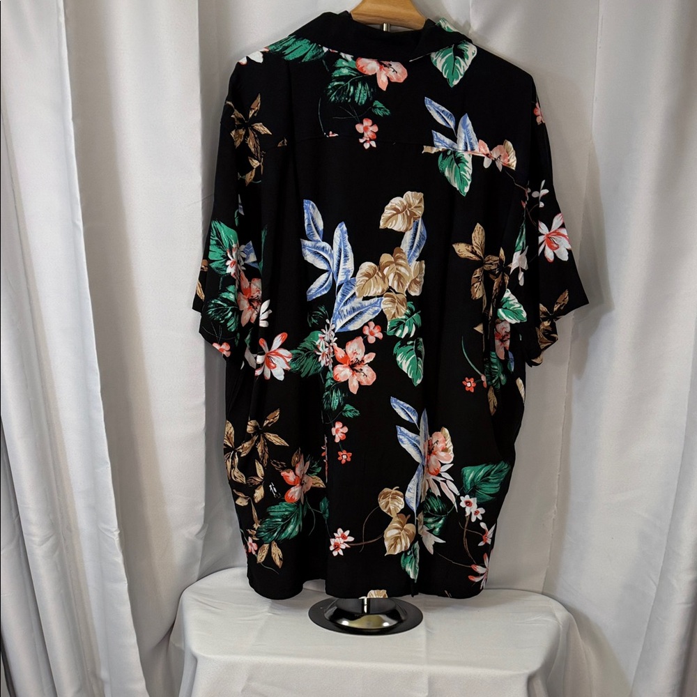 No Boundaries Black Floral Top - Picture 3 of 3